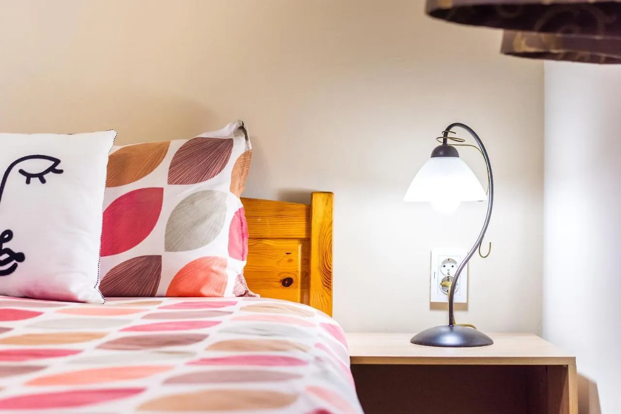 Madrid 2Bdr W Free Parking Near Metro, Serdika Mall Sofia Apartment