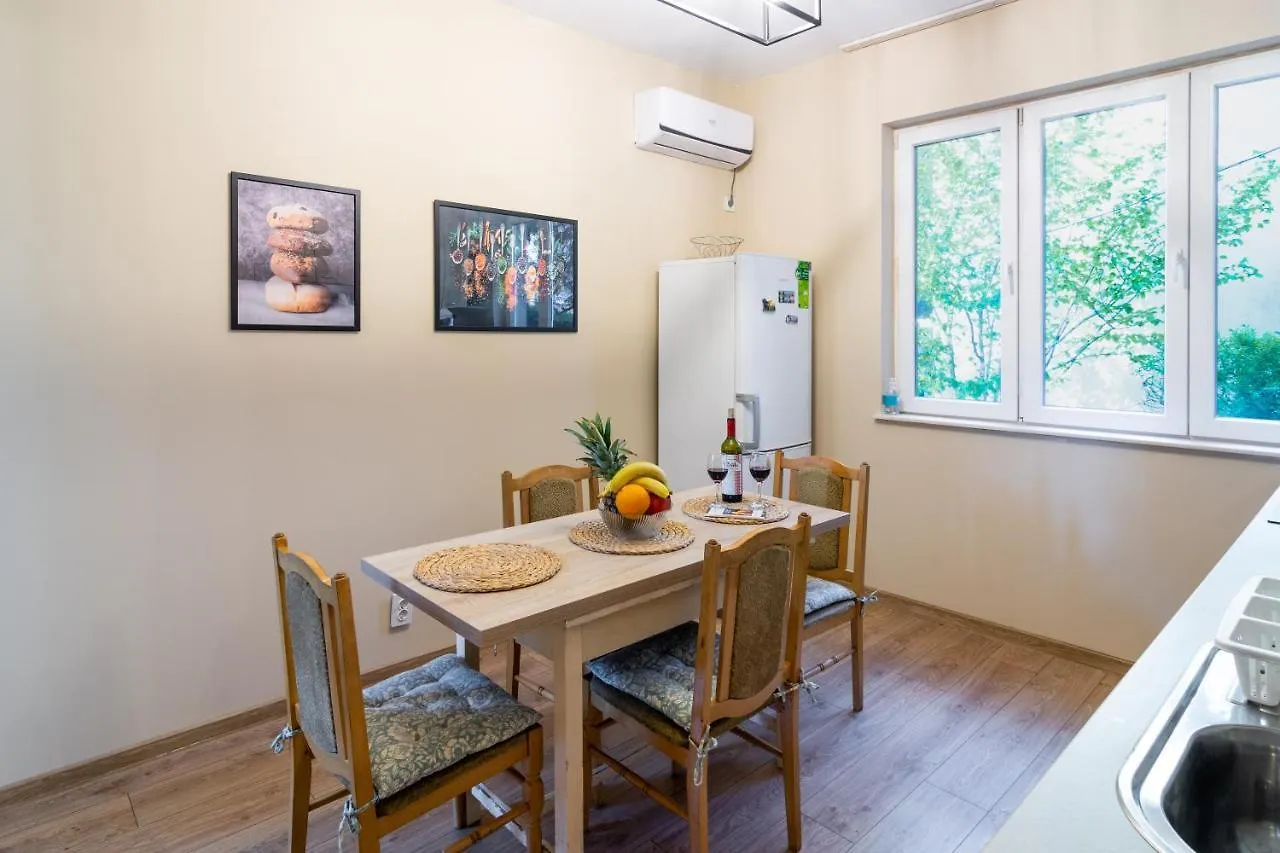 Madrid 2Bdr W Free Parking Near Metro, Serdika Mall Sofia Apartment