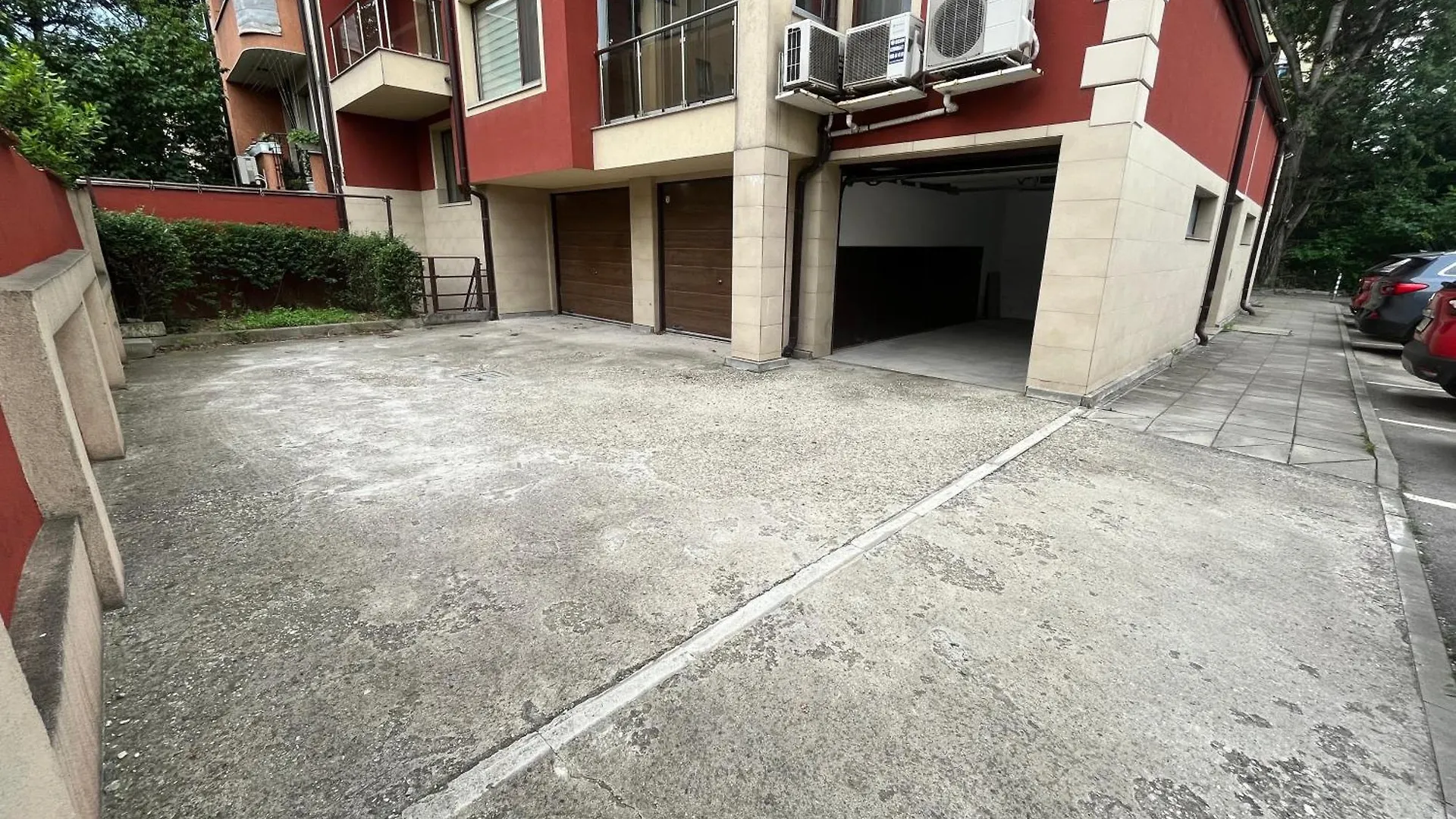 Madrid 2Bdr W Free Parking Near Metro, Serdika Mall Sofia